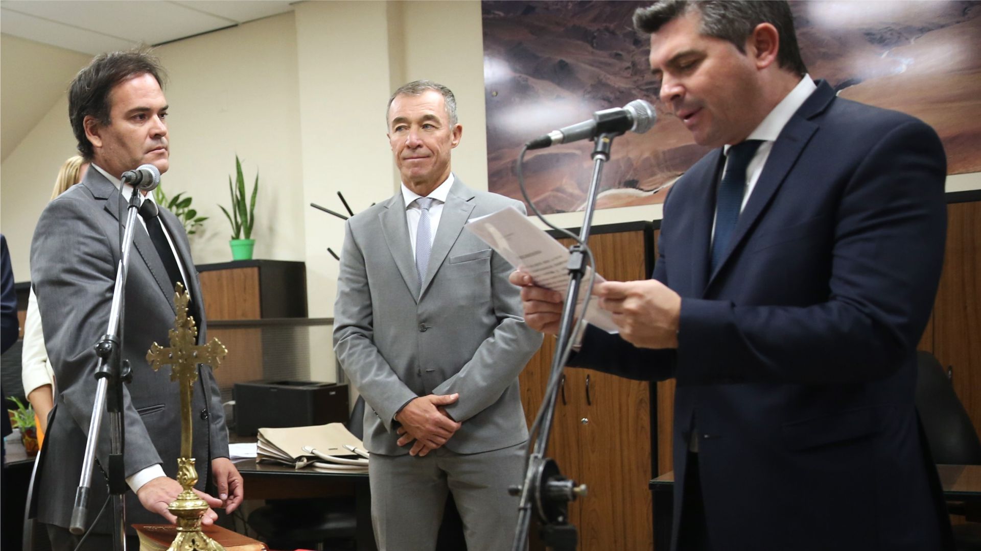 Asunción Fiscal de Estado Adjunto